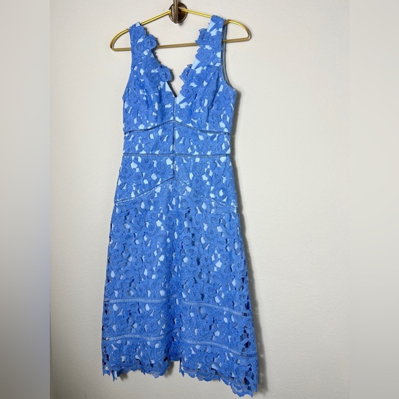 EUC Vineyard Vines 144th Kentucky Derby Lace Dress In Periwinkle, Size 00 - Picture 7 of 16